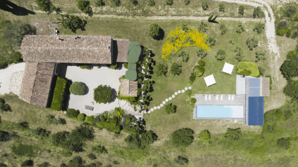 Location Mas de prestige Maestro à Pernes-les-Fontaines | Mas Amor