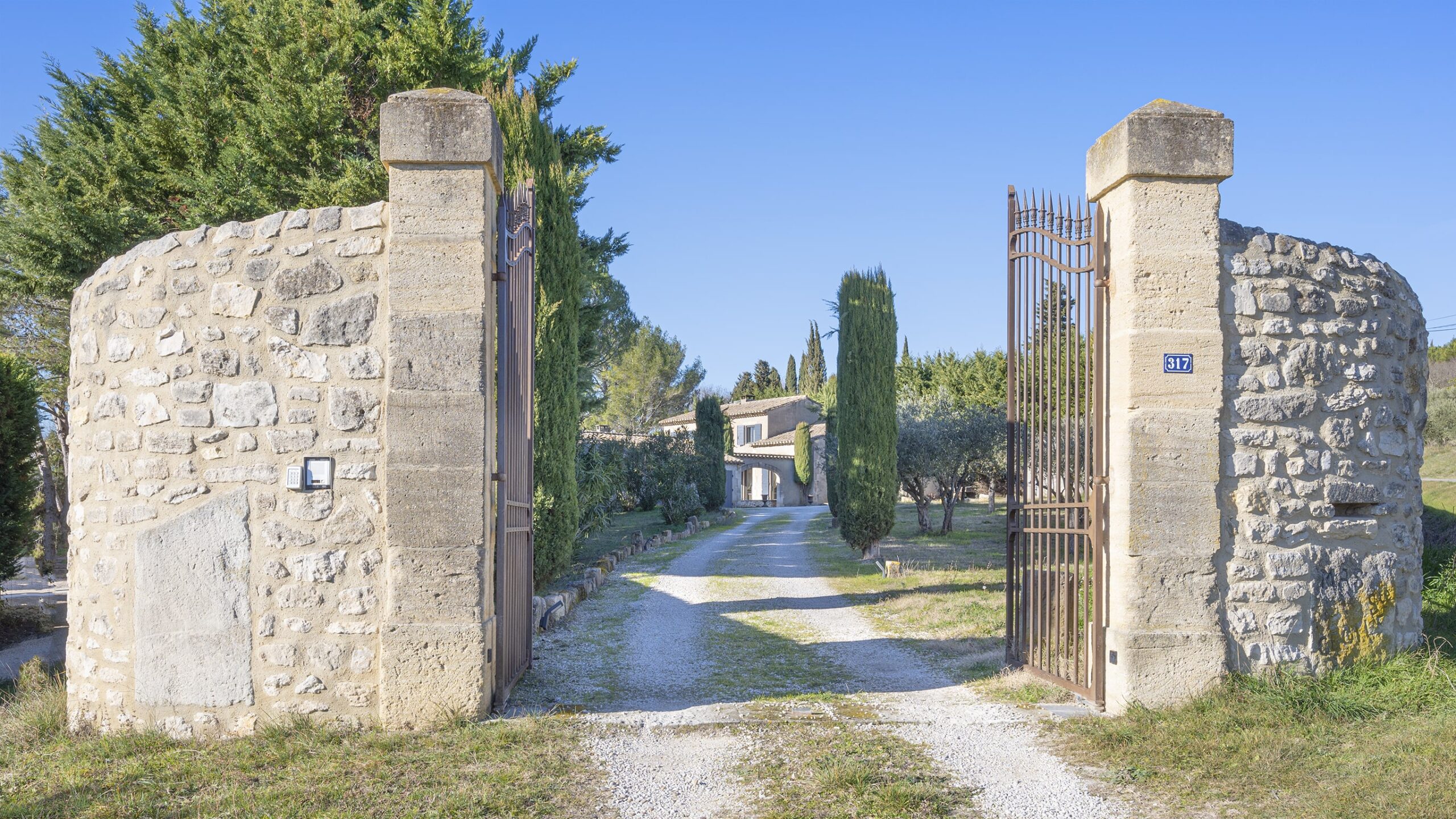 Mas Mistral Charming Villa