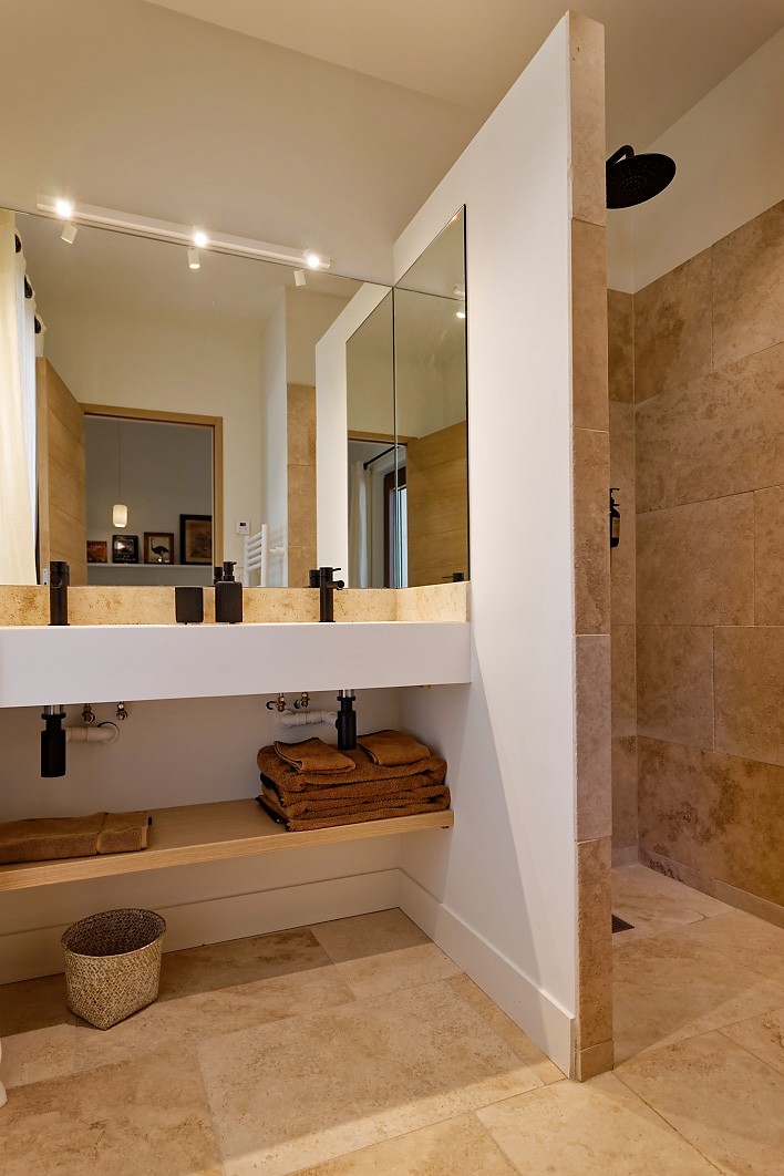 Salle de douche Mas de Rampale maison provence