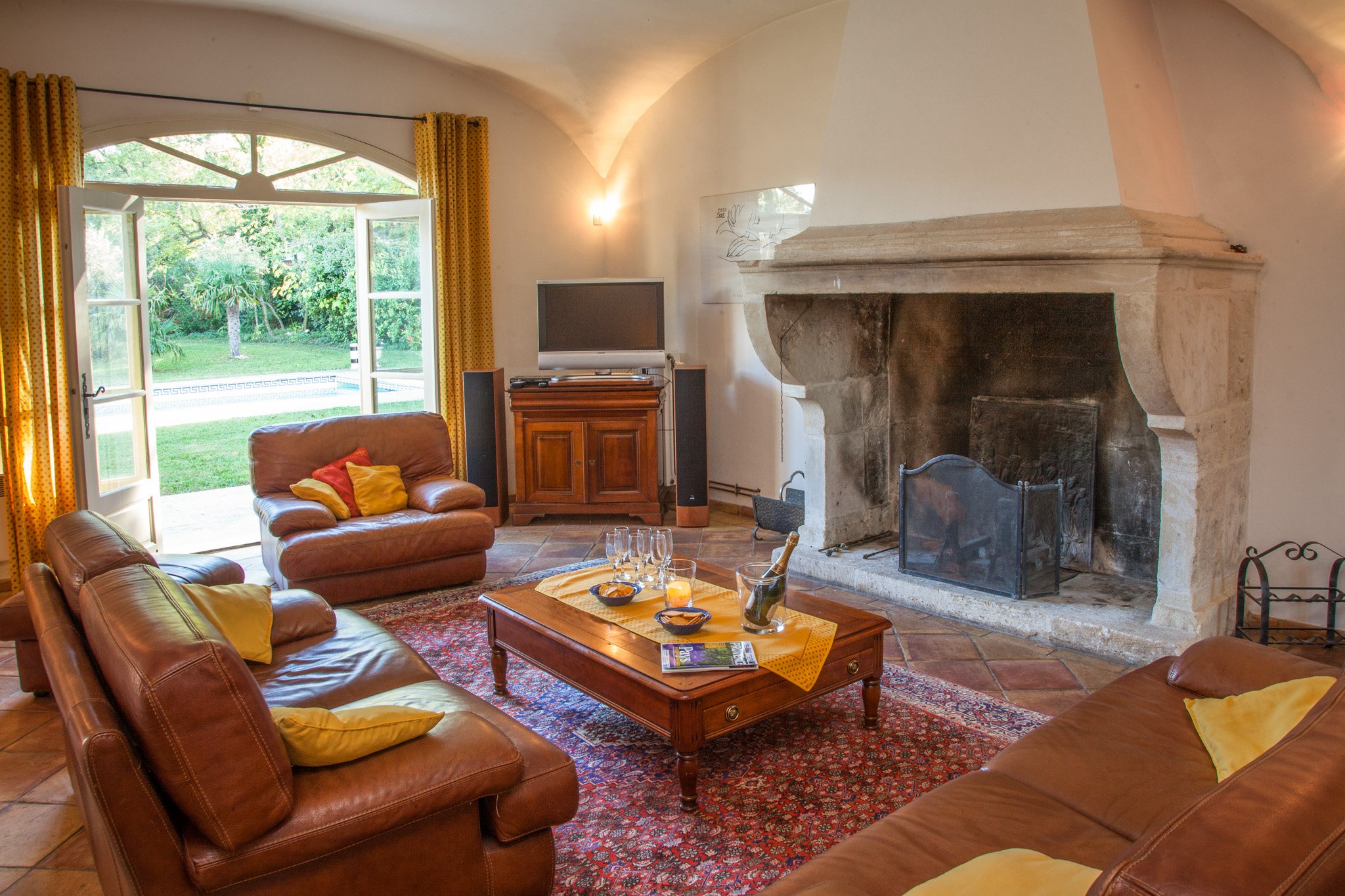 Mas Lucie Charming Villa in Provence