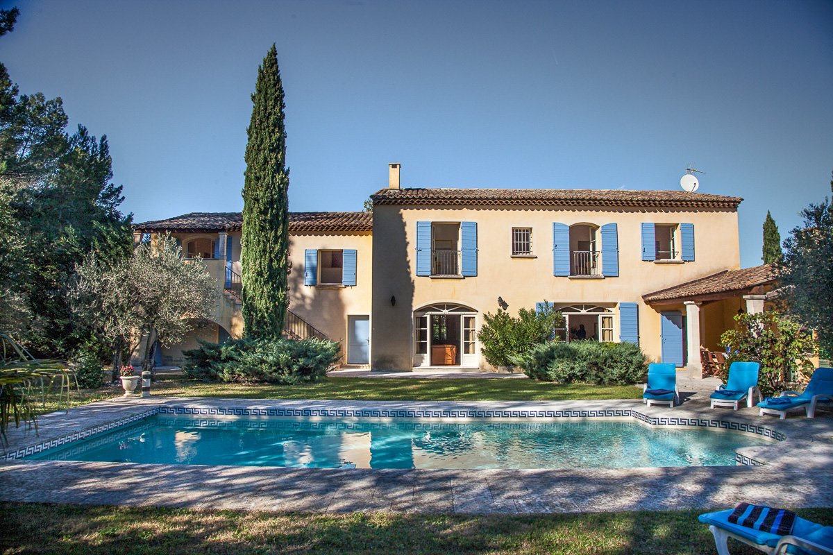 Mas Lucie Charming Villa in Provence